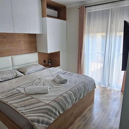 Ralux apartman Tivat Exterior foto