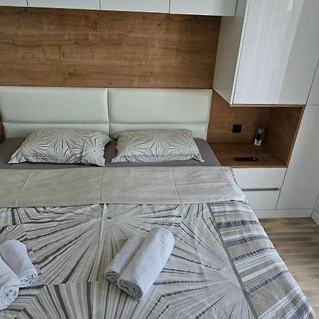 Ralux apartman Tivat Exterior foto