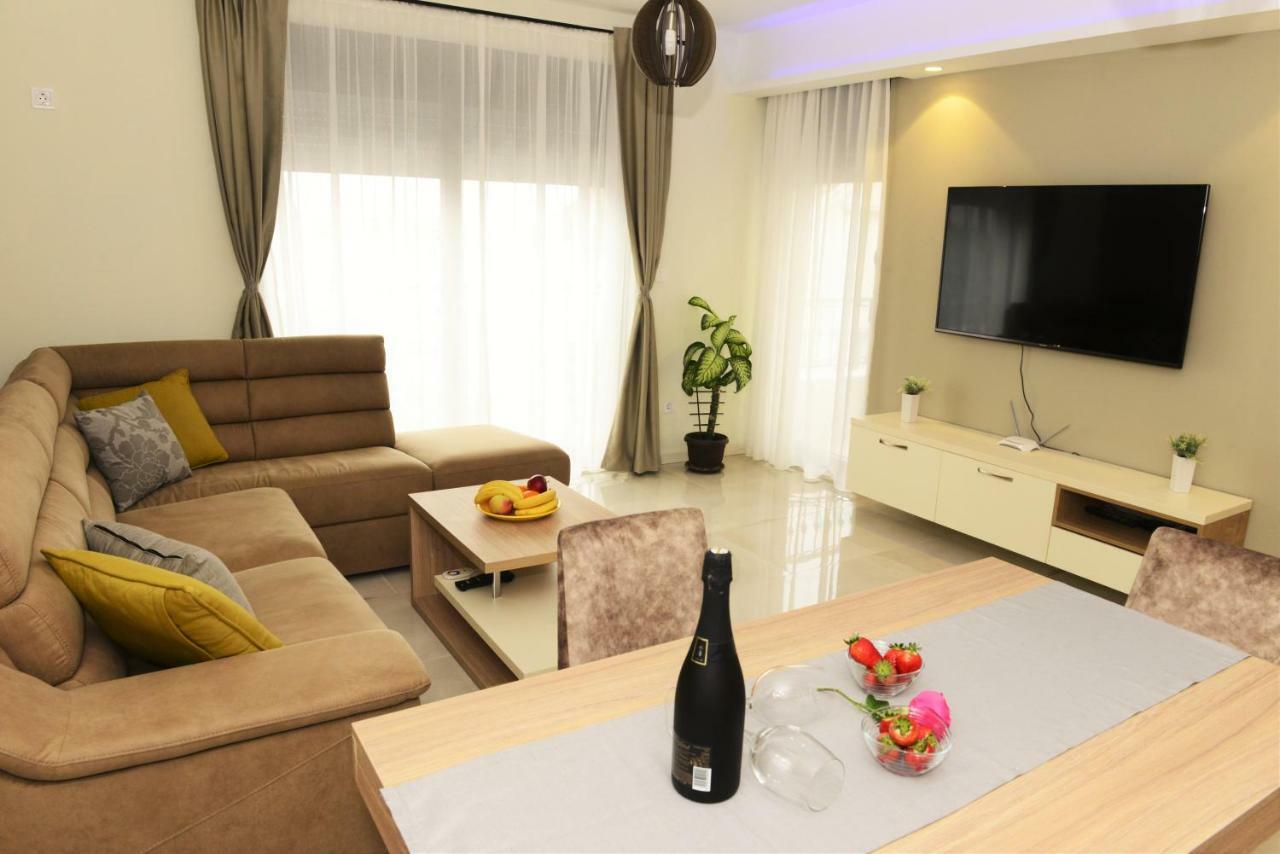 Ralux apartman Tivat Exterior foto