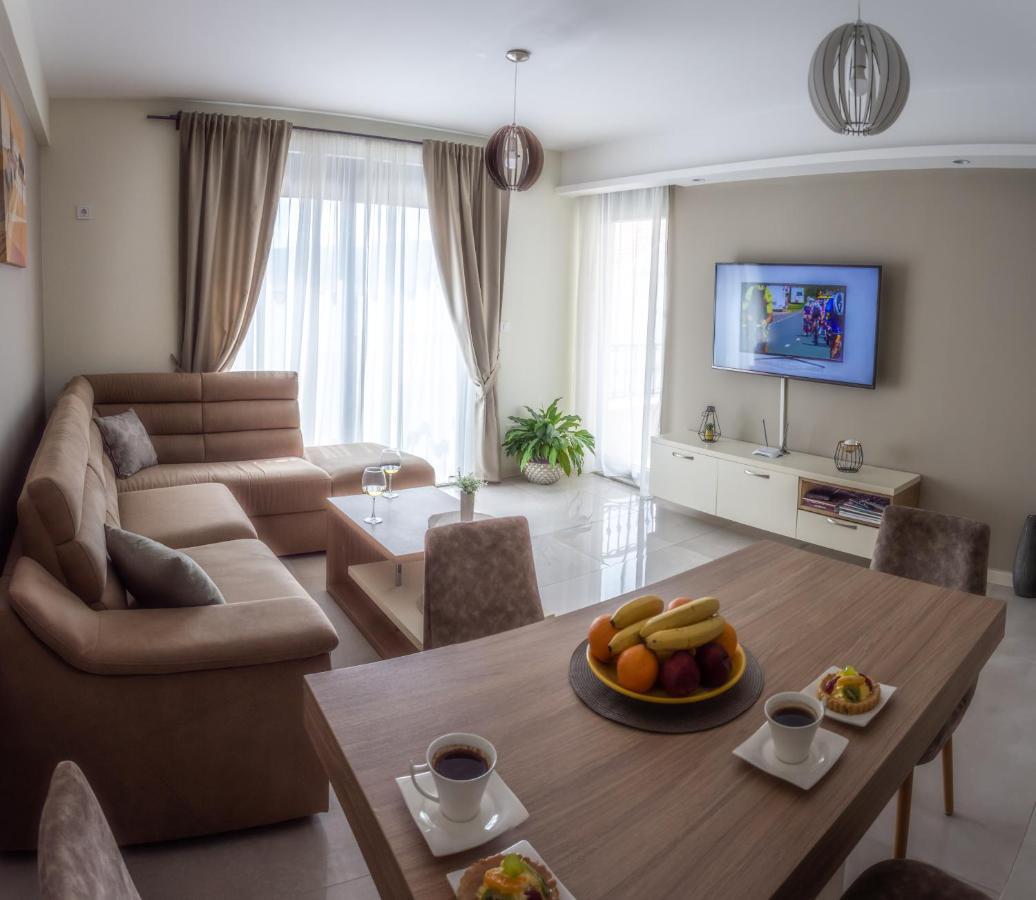 Ralux apartman Tivat Exterior foto